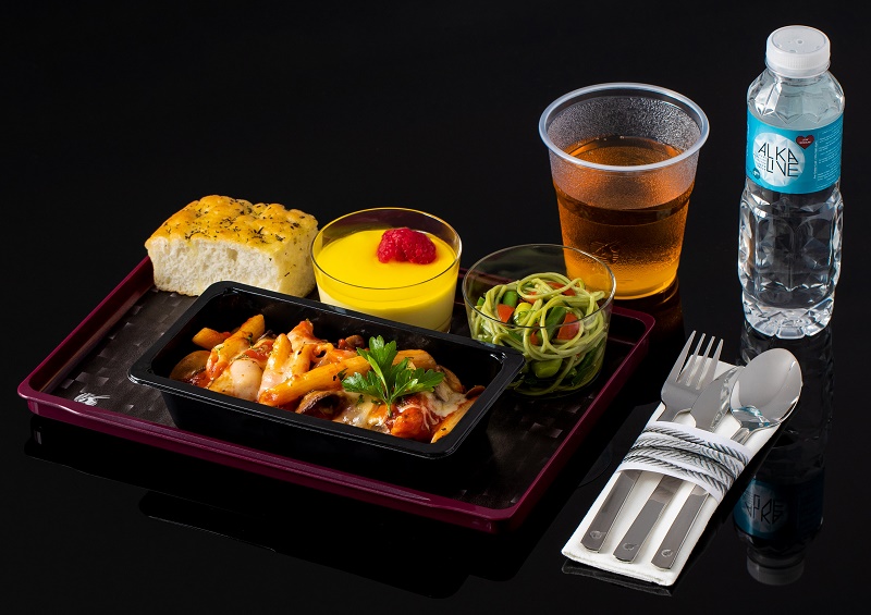 Qatar Airways a revu son offre de restauration en classe économique - DR
