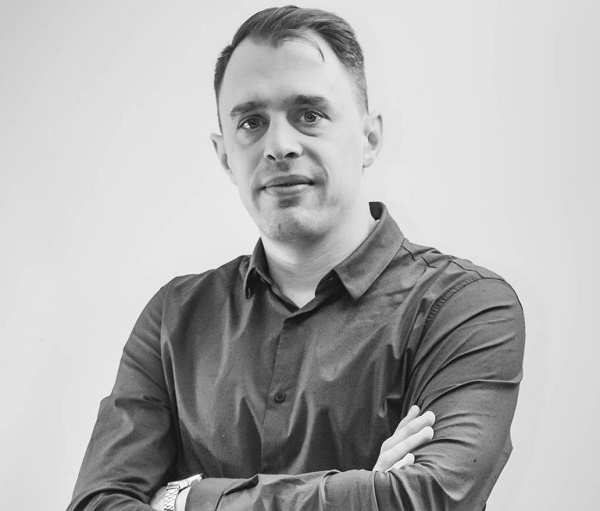 "Le mobile doit nous permettre d'accompagner et ne pas sortir de l'esprit du futur client" Crédit photo : Corsair "Le mobile doit nous permettre d'accompagner et ne pas sortir de l'esprit du futur client" Crédit photo : Corsair