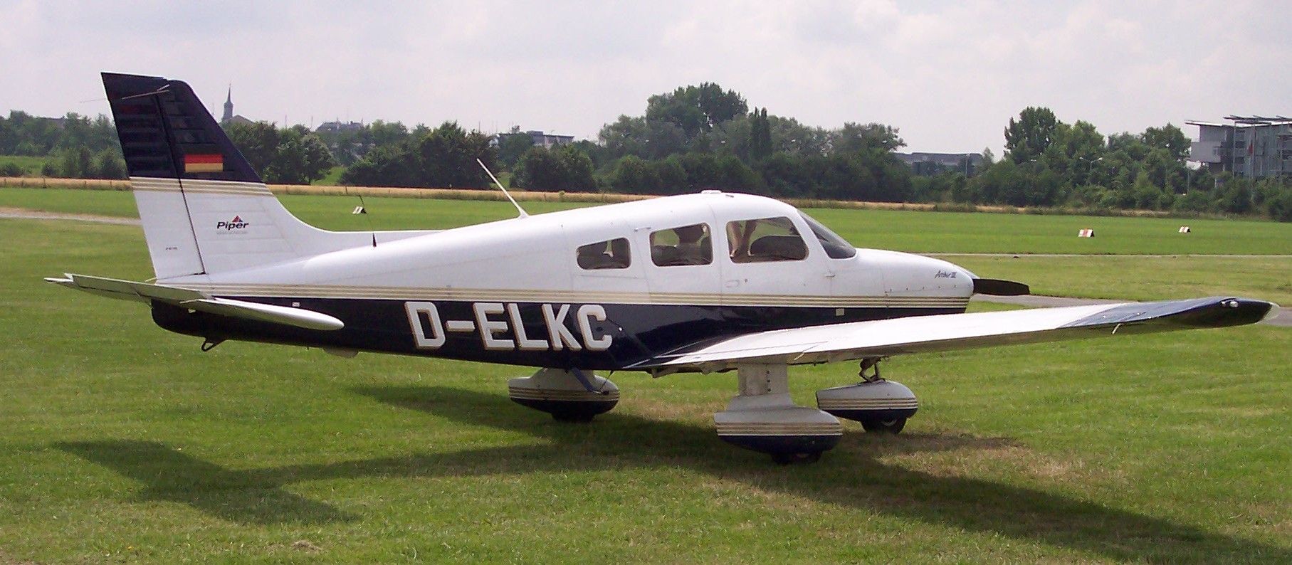 Un Piper P28-161 - Photo Wikipedia