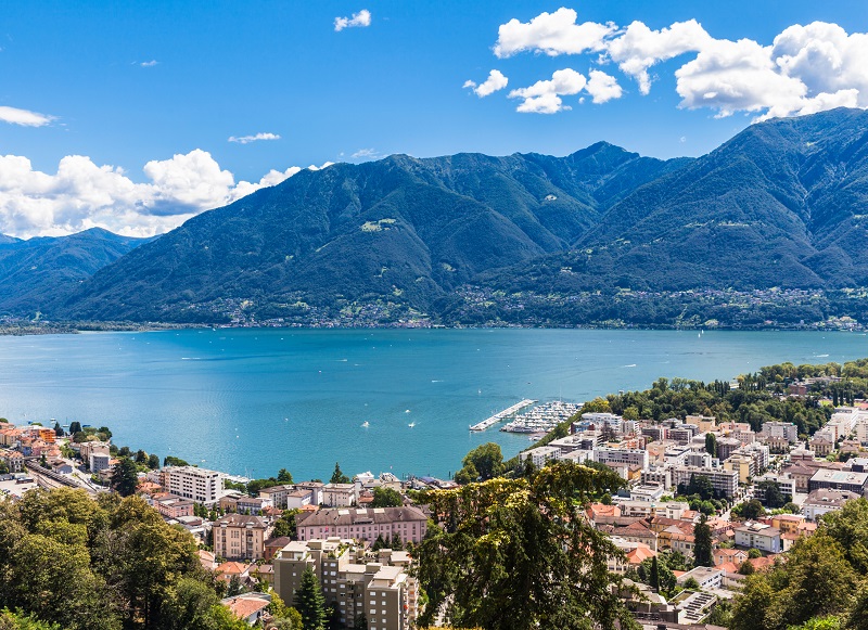 Vue de la ville de Locarno sur le Lac Majeur - Photo Depositphotos.com VogelSP