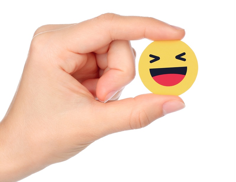 Les emoji permettent d’ajouter une touche dynamique ou humoristique aux messages, rendant la communication plus amicale - Depositphotos.com rozelt