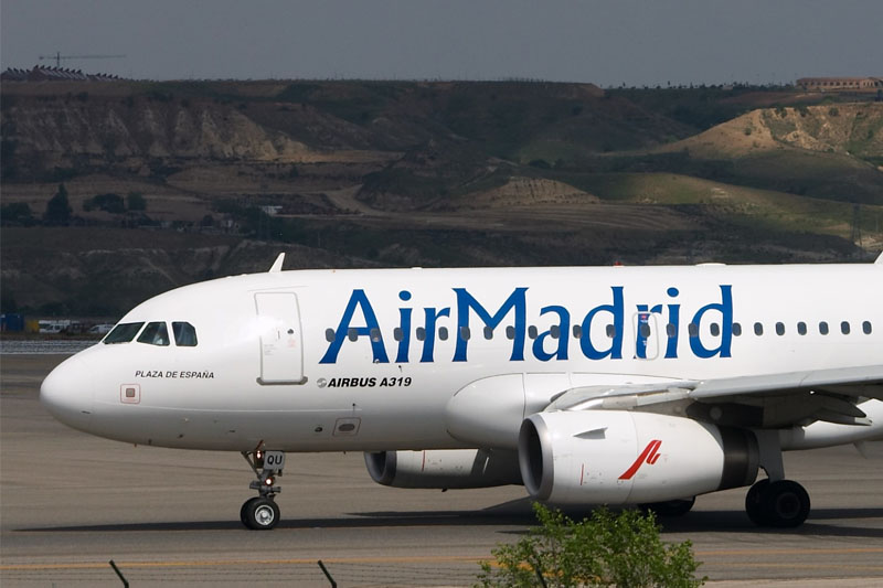 Air Madrid, (2003-2006) de triste mémoire, avait laissé 120 000 passagers au sol... - crédit photo Wikicommons Air Madrid, (2003-2006) de triste mémoire, avait laissé 120 000 passagers au sol... - crédit photo Wikicommons