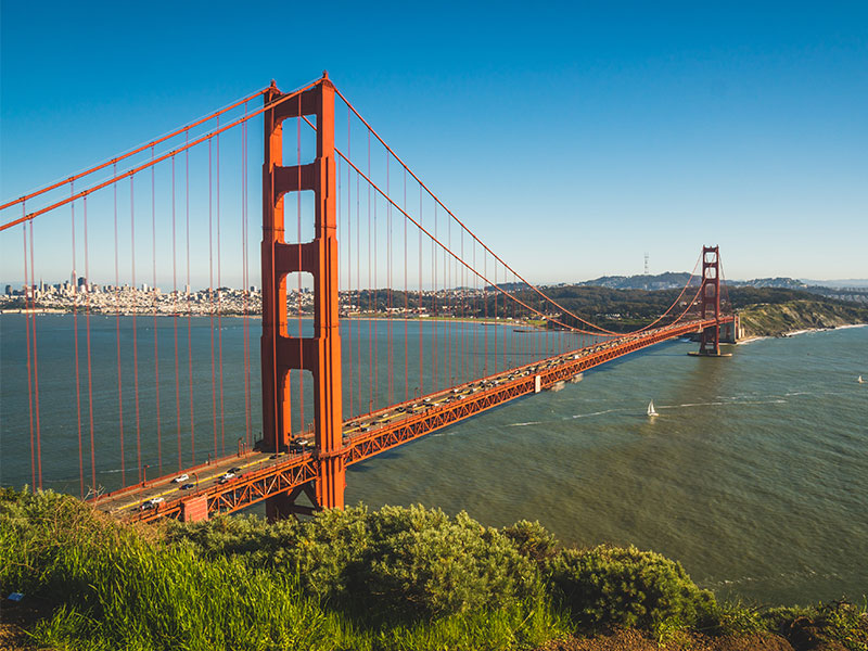 Golden Gate Bridge, San Francisco - DR Adobe Stock