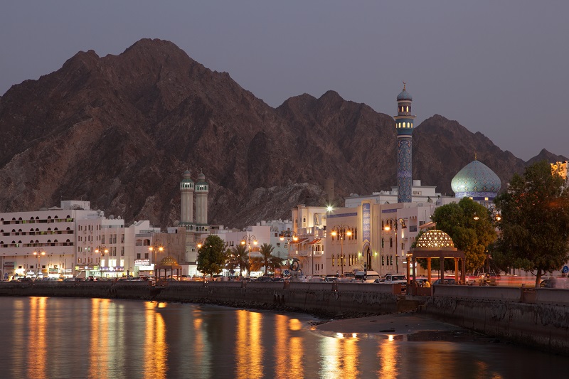 Corniche de Muttrah au crépuscule, Sultanat d'oman - DR : DepositPhotos, philipus