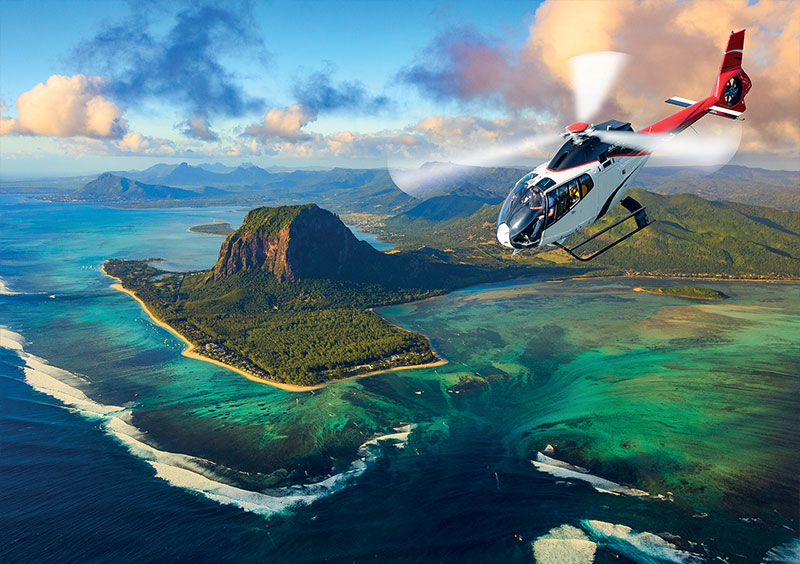 Ile Maurice - Péninsule du Morne et cascade sous-marine – Corail Hélicoptère Ile Maurice - Péninsule du Morne et cascade sous-marine – Corail Hélicoptère