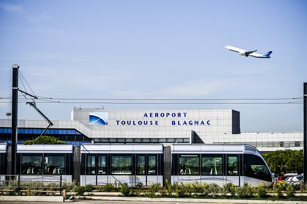 Alors que le trafic passagers est stable, les vols low cost représentent 401 899 passagers, soit 45,3% du trafic total - Crédit photo : Aéroport de Toulouse