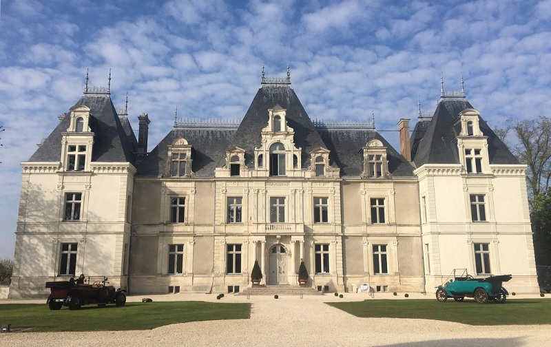 Après 7 années de rénovation, son propriétaire, Philippe Rousse, grand passionné d’art a conçu conçoit avec Virginie, sa compagne, un établissement avec une ligne directrice : le voyage - DR : Château de Maubreuil