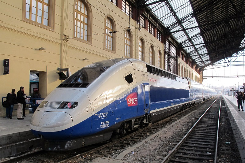 La SNCF prévoit prévoit la circulation d'un TGV, d'un Transilien et d'un Intercités sur 10 en moyenne, 1 TER sur 5 et un trafic très perturbé sur le réseau international - Photo JDL