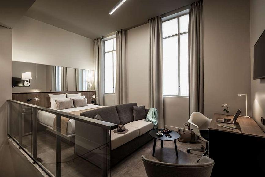 Les bouteilles d'eau en plastique ont été remplacés par des modèles en verre. Une fontaine à eau a également été mise en place dans l’hôtel pour les remplir. - DR Best Western Les bouteilles d'eau en plastique ont été remplacés par des modèles en verre. Une fontaine à eau a également été mise en place dans l’hôtel pour les remplir. - DR Best Western