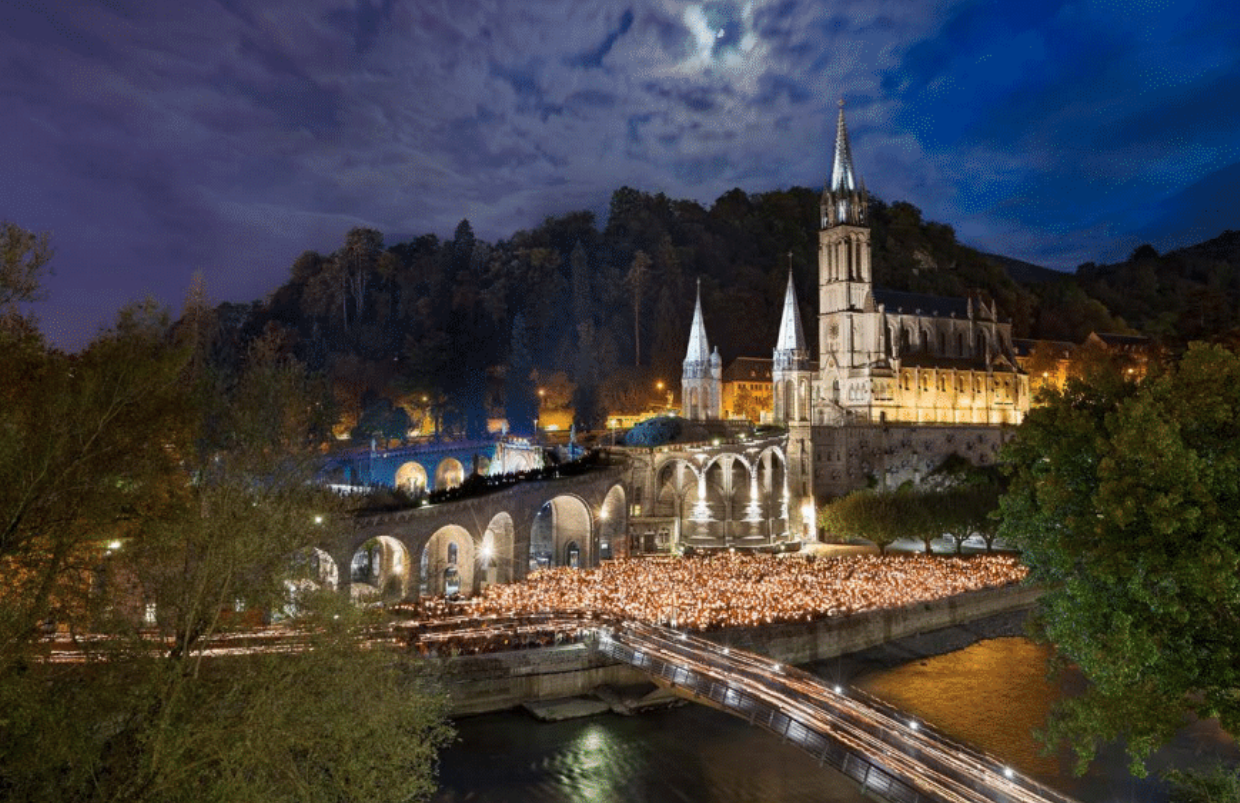 Lourdes : inspirante et spirituelle en diable !