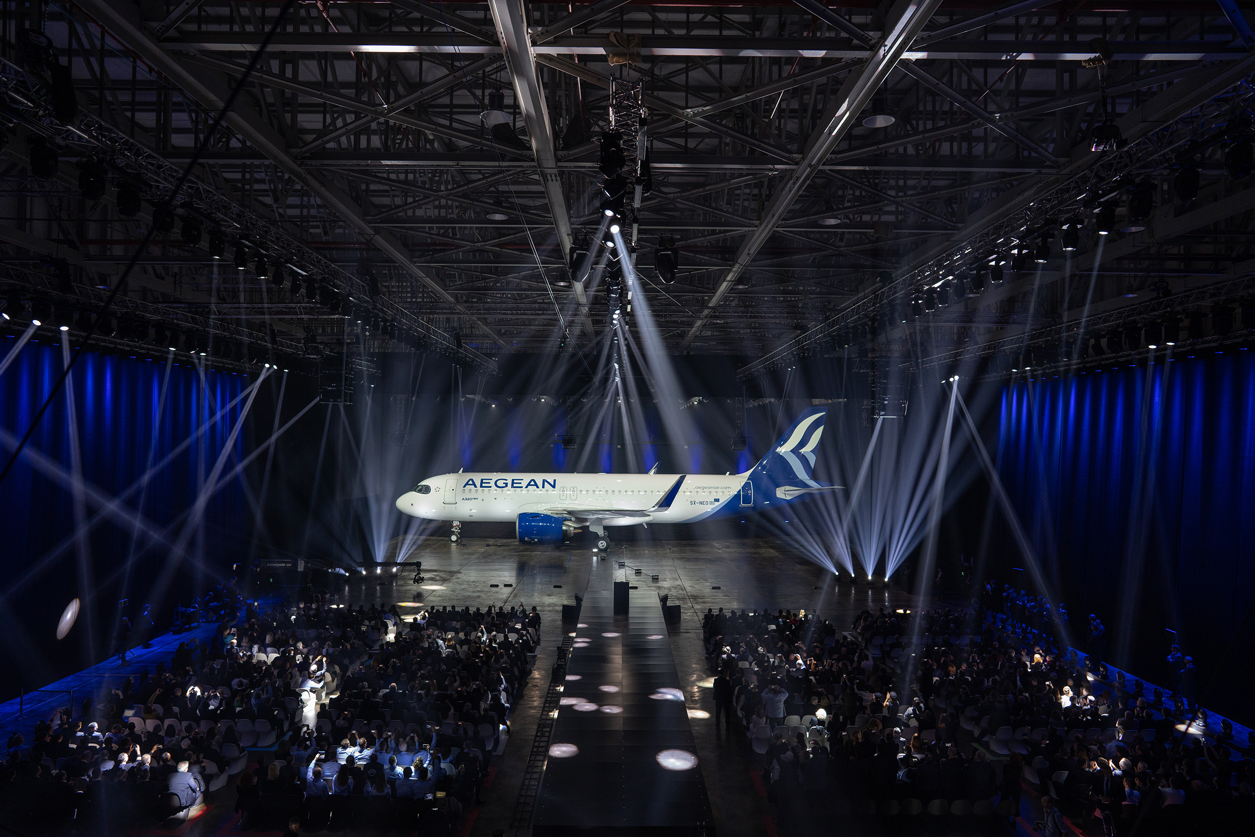 Mercredi 12 février, dans le hangar B57 de l'aéroport d'Athènes © Aegean