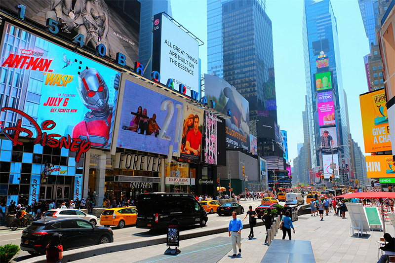 DR : NewYorkCity.fr - Broadway Times Square