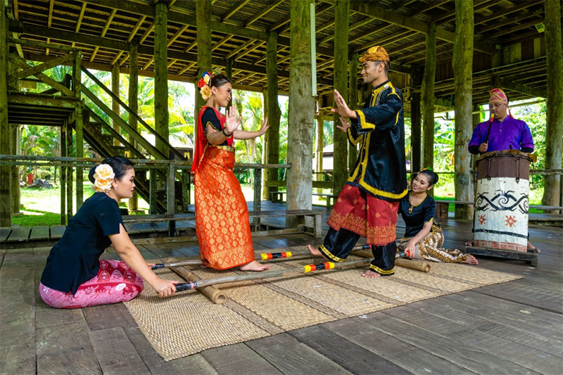 DR : Sarawak Tourism