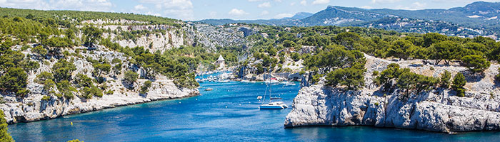 Image utilisée sous licence de Shutterstock.com / Calanque Port Pin Cassis