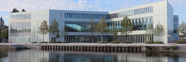 © Aître  / Bibliothèque Alexis de Tocqueville - Caen (BMVR) - OMA - Rem Koolhaas.