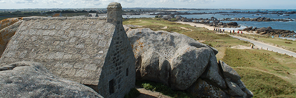 DR Stéphane Le Calvé / Bretagne Secrète - Village de Ménez-Ham