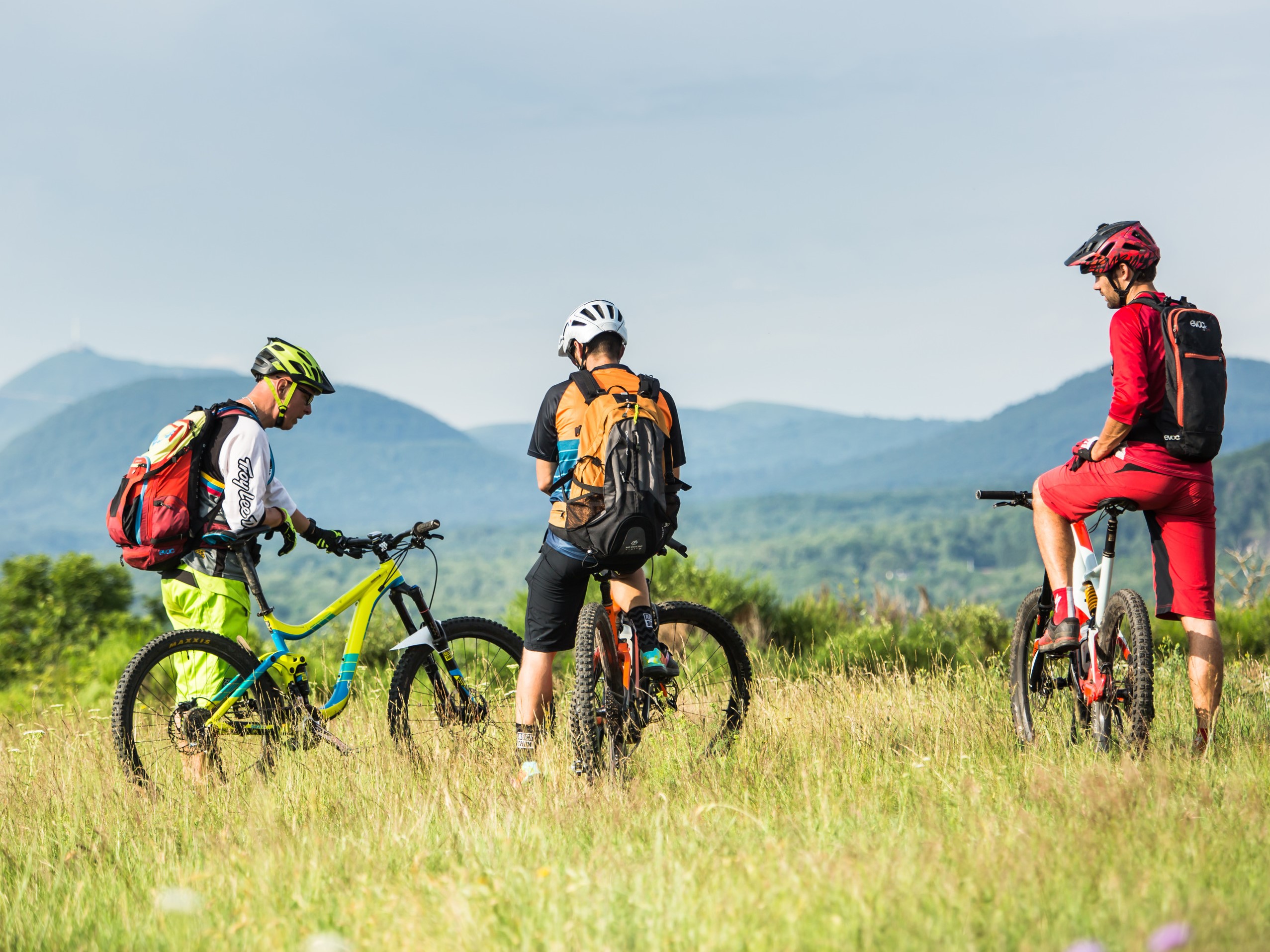 Grande traversée du Massif Central, du côté de Volvic - DR : O.Octobre.GTML-VTT.