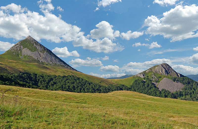 Les monts du Cantal  / DR Shutterstock