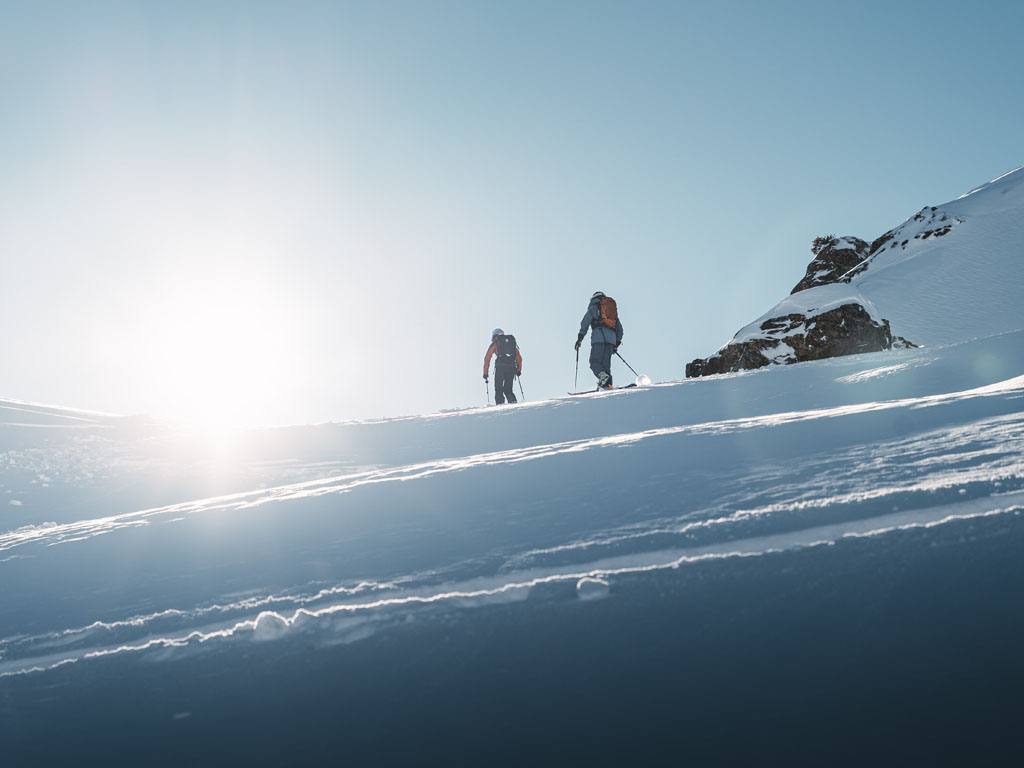 Pour satisfaire les amateurs de ski, Courchevel propose 3 itinéraires temporaires sécurisés + 2 itinéraires permanents - Photo Mathis Decroux