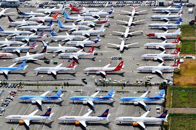 Des Boeing 737 max stockés sur des parkings © DR