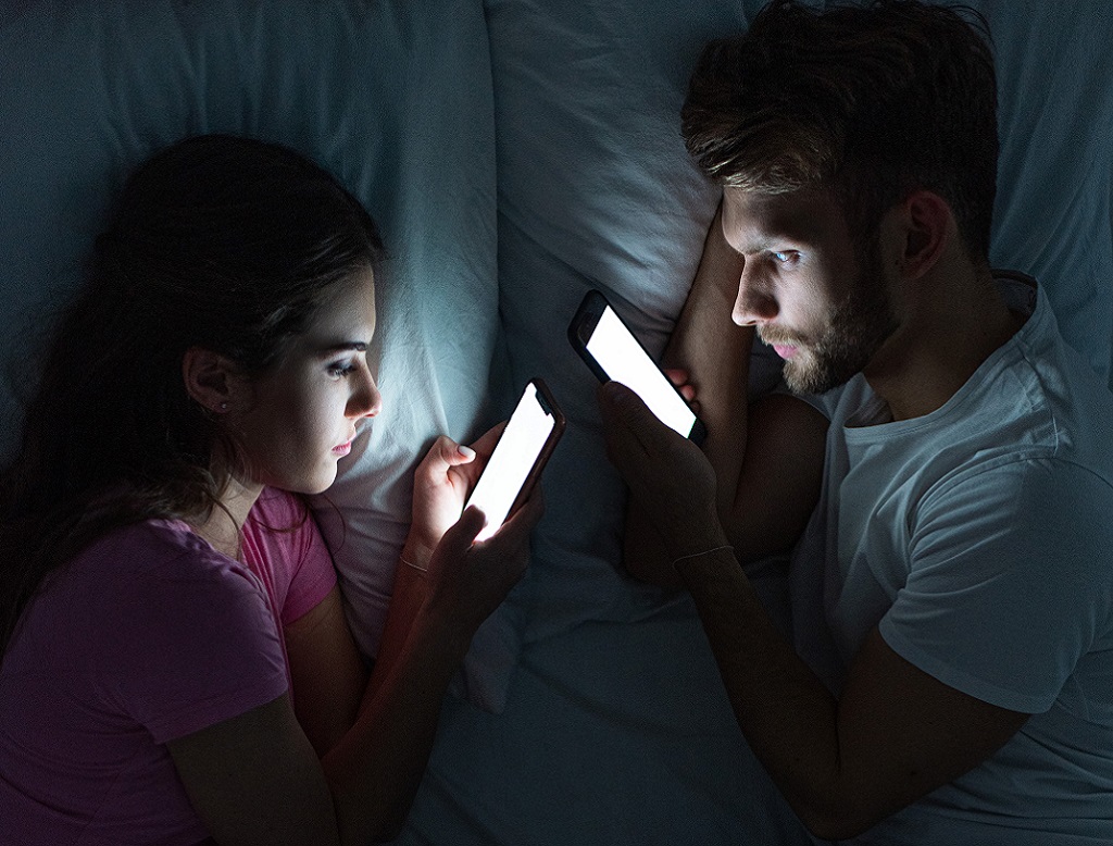 "Que ce soit en 2022 et 2023, la rencontre en vrai, physique, va devenir un évènement" selon Sophie Lacour - Crédit photo : Depositphotos "Que ce soit en 2022 et 2023, la rencontre en vrai, physique, va devenir un évènement" selon Sophie Lacour - Crédit photo : Depositphotos