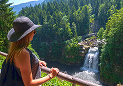 Balade au Saut du Doubs © Alain Doire / Bourgogne-Franche-Comté Tourisme