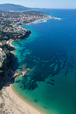 © Editions Corse / Propriano, ses plages, son port © Editions Corse / Propriano, ses plages, son port