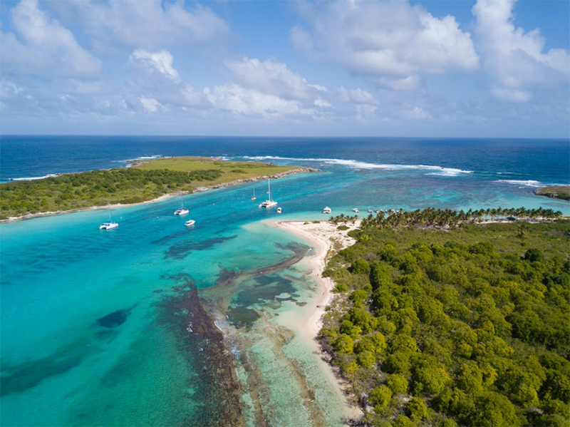 © Guillaume ARICIQUE/Comité du tourisme des Îles de Guadeloupe - La Réserve NATURELLE des îlets de Petite-Terre, LA DESIRADE