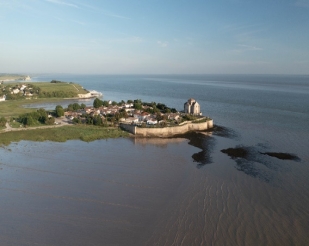 Nouvelle-Aquitaine : vidéo guide pour découvrir le patrimoine de Talmont-sur-Gironde 