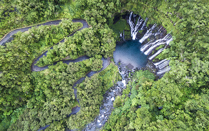 Les restrictions pourraient être levées progressivement à la Réunion - Bassin cascades Grand Galet - © IRT/ Dronecopters