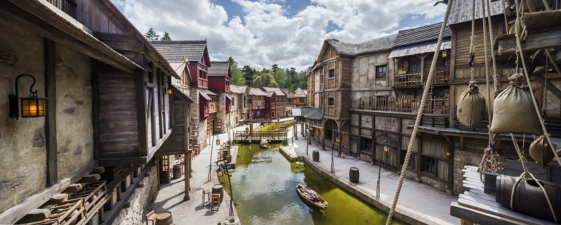 "Les Quais de Lutèce" comporte 150 chambres autour de différentes thématiques - Crédit photo : Parc Asterix