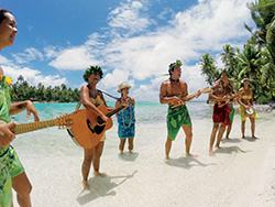 RogerPaperno for © PaulGauguin Cruises