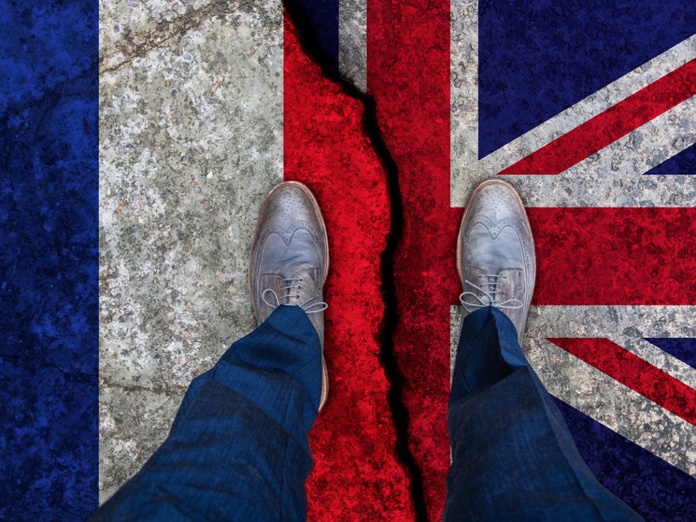 Les résidents du Royaume-Uni entièrement vaccinés n'auront plus de quarantaine - Depositphotos @InkDropCreative Les résidents du Royaume-Uni entièrement vaccinés n'auront plus de quarantaine - Depositphotos @InkDropCreative