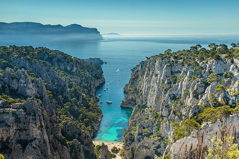 Calanques © Adobe Stock
