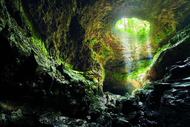 ©IRT/Frog 974 Photographies – Tunnel de lave