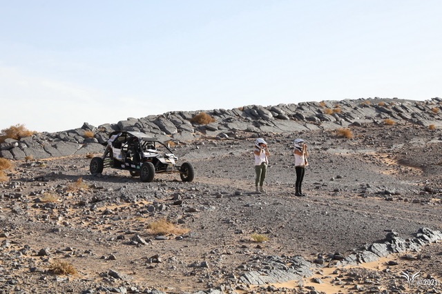 Armelle et Yolande au volant de leur buggy pour la 30e édition du Rallye des Gazelles - DR