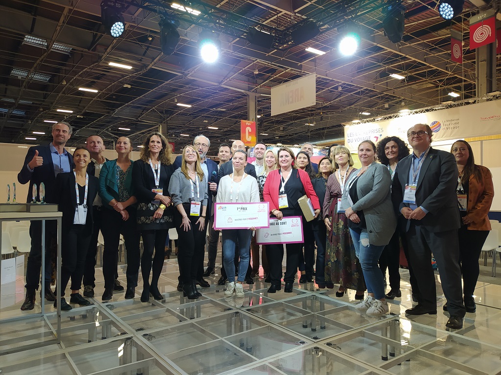 Estelle Kerlidou, conseillère voyages chez Carrefour Voyages à Vannes (Morbihan) a remporté la Travel Agents Cup, ce jeudi 7 octobre 2021, lors de l'IFTM Top Resa, à Paris. - CL