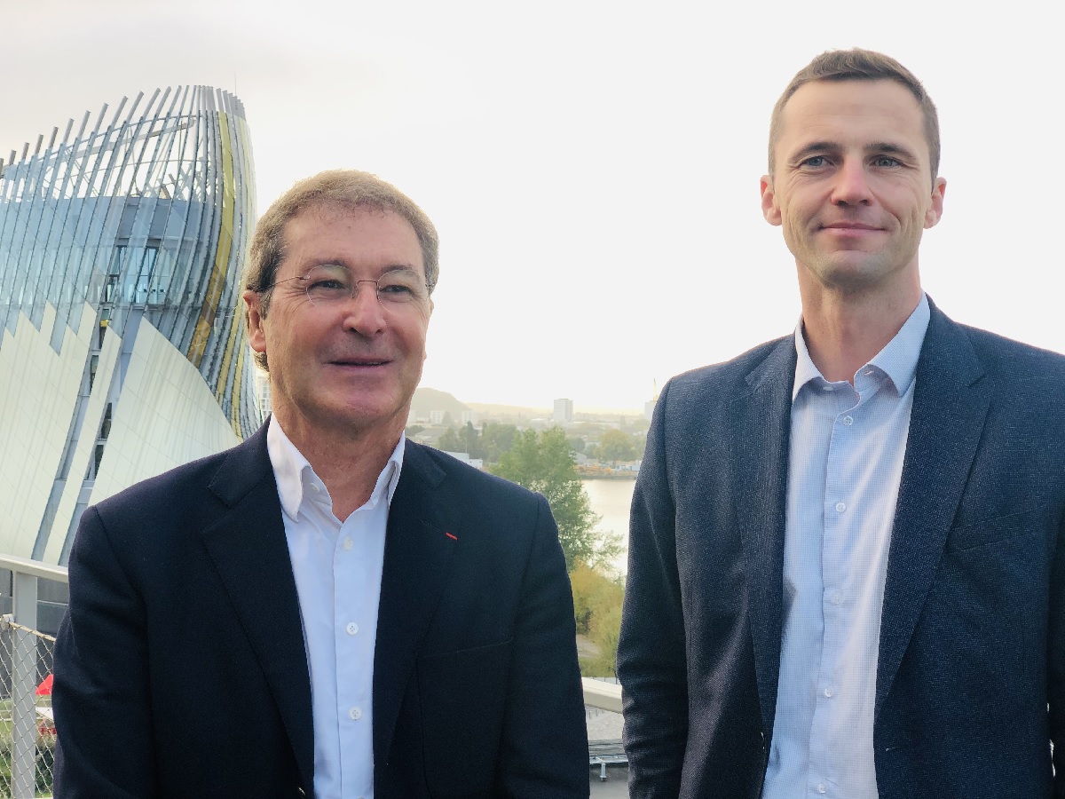 Pascal de Izaguirre, Président-Directeur général de Corsair et Simon Dreschel, Président du Directoire de l'Aéroport de Bordeaux annoncent l'ouverture de vols direct entre Bordeaux et  Pointe-à-Pitre en Guadeloupe  - DR Corsair