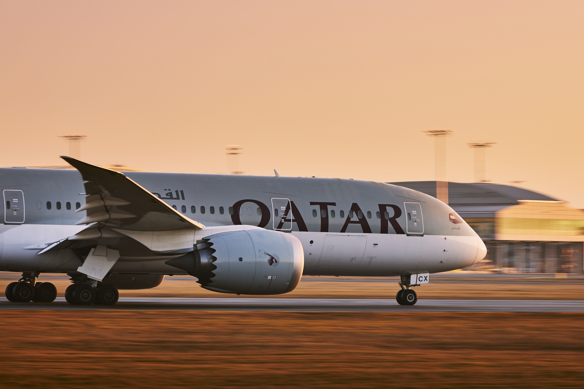 Un dreamliner de Qatar Airways au décollage © QA