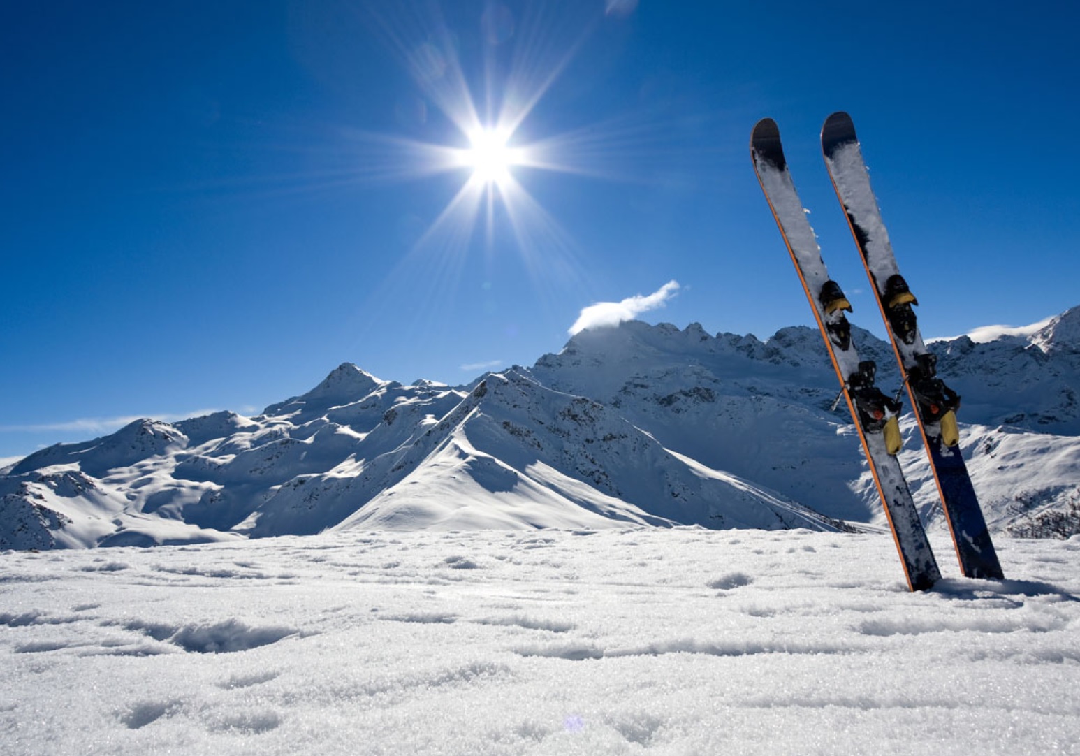 Les professionnels de la montagne se félicitent des annonces de Jean Castex sur le masque et le passe sanitaire - Depositphotos.com svariophoto