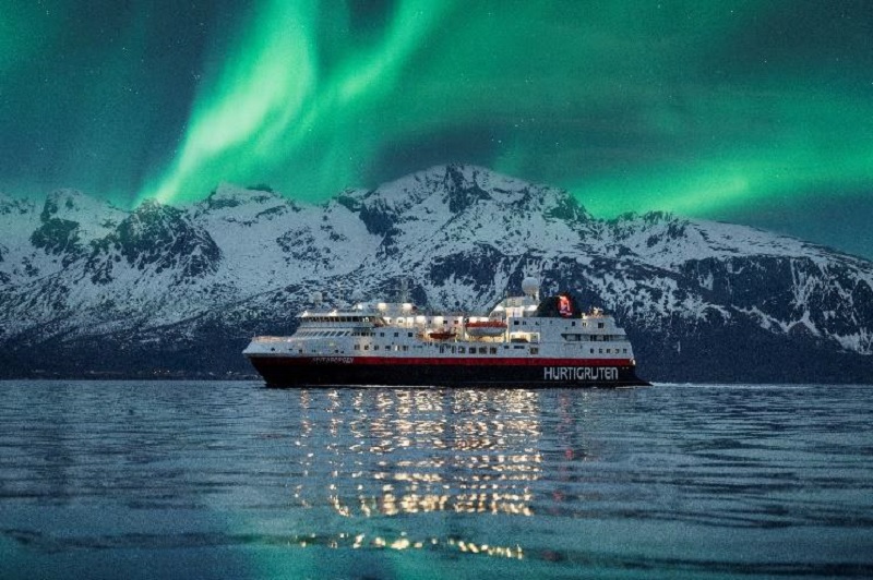 Pour les amateurs de pays nordiques et d'aurores boréales, il reste encore des places à bord de l'Express Côtier de Norvège pour décembre 2021 - DR : Hurtigruten