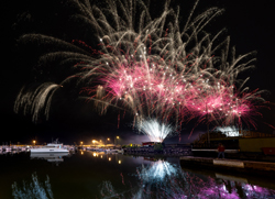 ©IRT Dronecopters_dts - ambiance Feu d'artifice