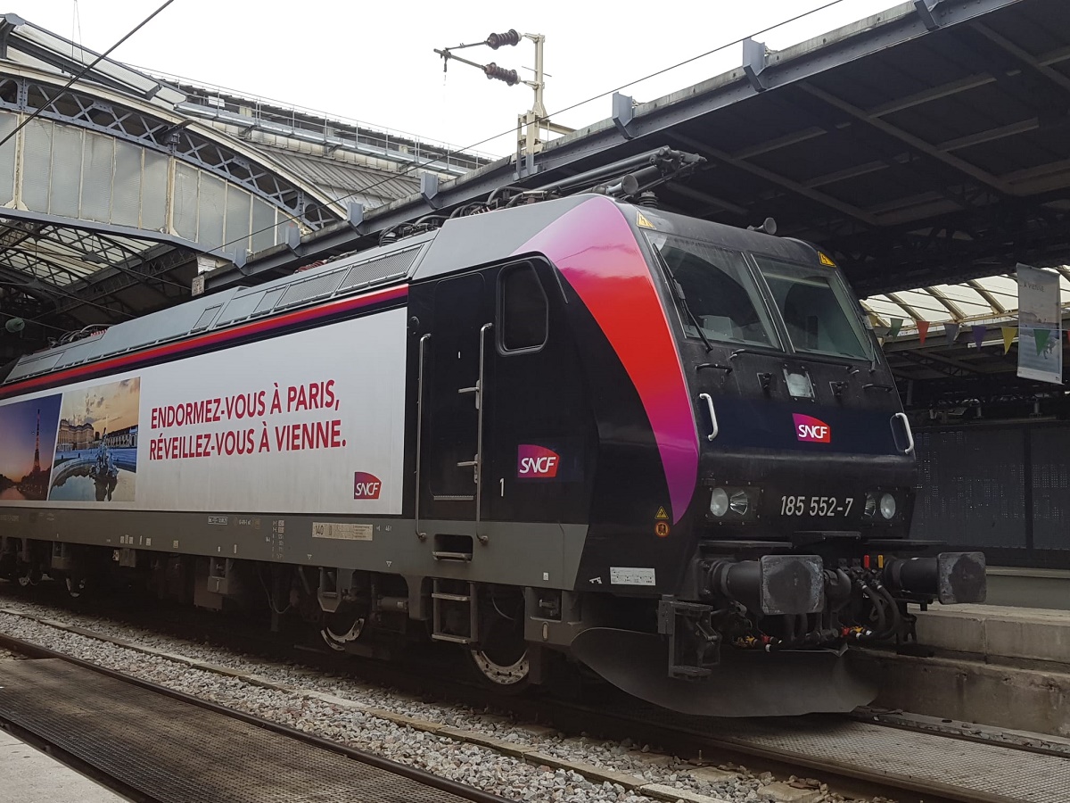Fruit du partenariat entre la SNCF, la Deutsche Bahn et les chemins de fer autrichiens ÖBB, le train de nuit Paris-Vienne est une belle passerelle qui s’ouvre depuis Paris et Strasbourg pour joindre en Autriche les villes de Salzbourg, de Linz, de St Pölten et de Vienne - DR