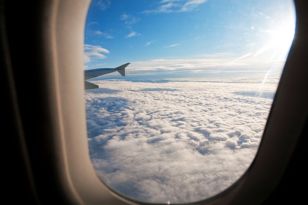 Malgré les projets à grande vitesse d’interconnexion entre capitales européennes, l’avion restera encore longtemps le seul moyen de connexion intercontinentale.  Depositphotos.com Auteur vsurkov Malgré les projets à grande vitesse d’interconnexion entre capitales européennes, l’avion restera encore longtemps le seul moyen de connexion intercontinentale.  Depositphotos.com Auteur vsurkov