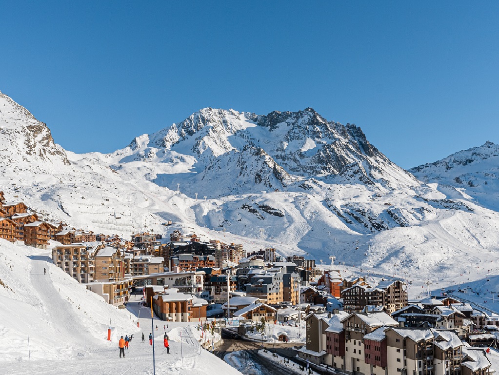 Globalement, le taux d’occupation des stations de ski françaises a atteint 74% pour les deux semaines de vacances de Noël 2021. La clientèle Britannique a fait défaut. Son absence a fait perdre environ 6% de sa fréquentation à Val Thorens (photo). - DR A. Brot/OT Val Thorens.