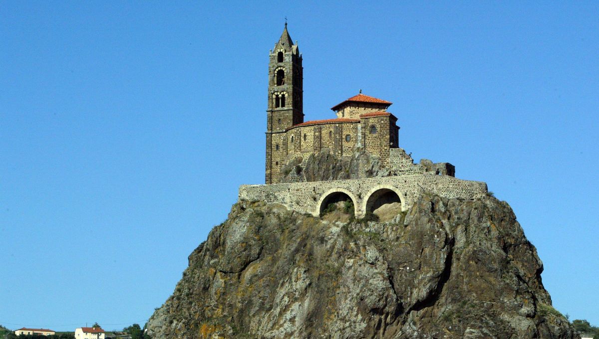 La chapelle de Saint-Michel d'Aiguilhe © Maxppp - Celik Erkul