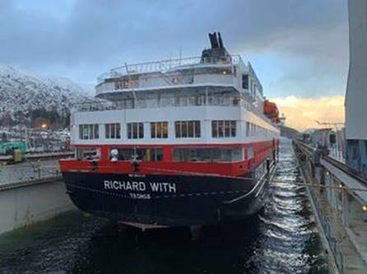 Les navires d'Hurtigruten vont réduire leurs émissions de CO2 et d'oxyde d'azote - Crédit photo Hurtigruten