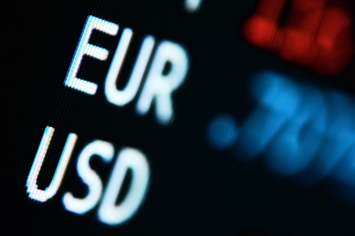 L’euro est entré dans une phase de consolidation face au dollar américain et à la Livre Sterling et cette semaine ne devrait pas réserver de grosses surprises. - Depositphotos.com Auteur rcaucino