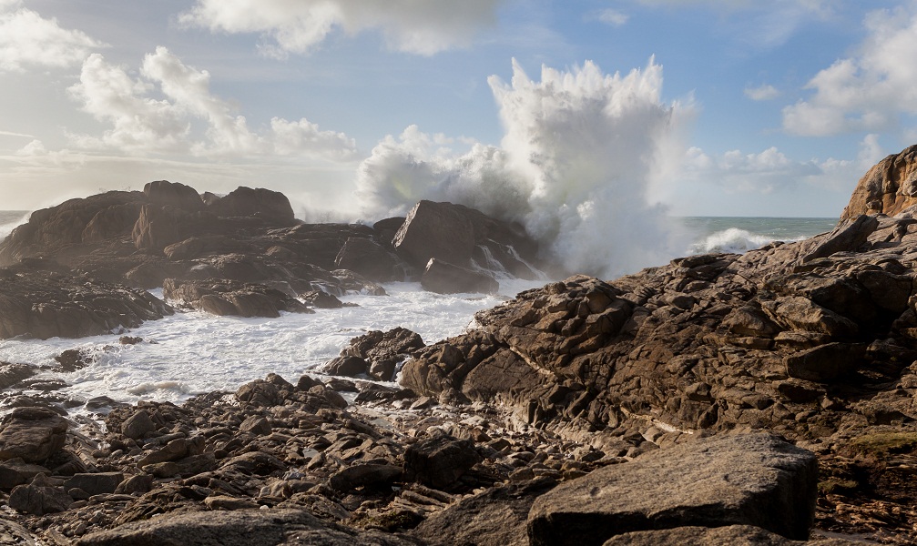 Des vagues de 7 et parfois 8 mètres ont frappé le littoral Atlantique en janvier et février 2014 - DR: © Sébastien Delaunay - Fotolia.com