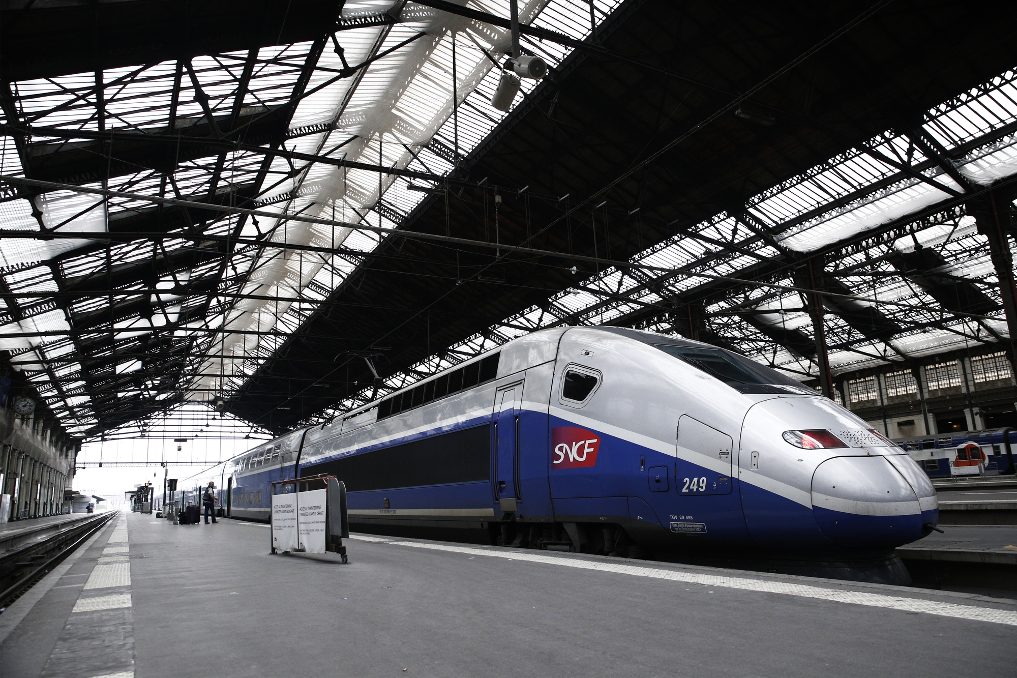 SNCF lance Max Senior, la nouvelle offre pour les 60 ans et plus - Depositphotos, auteur Ale_Mi
